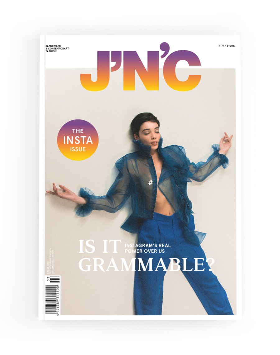 J'N'C Magazin-Cover Nr. 77, Ausgabe 3/2019: Model in blauem Organza-Look liegt vor hellem Hintergrund, Titelthema „Is it Grammable? – Instagram's Real Power over Us", mit violett-orangefarbenem Farbverlauf im Logo, Button „The Insta Issue"