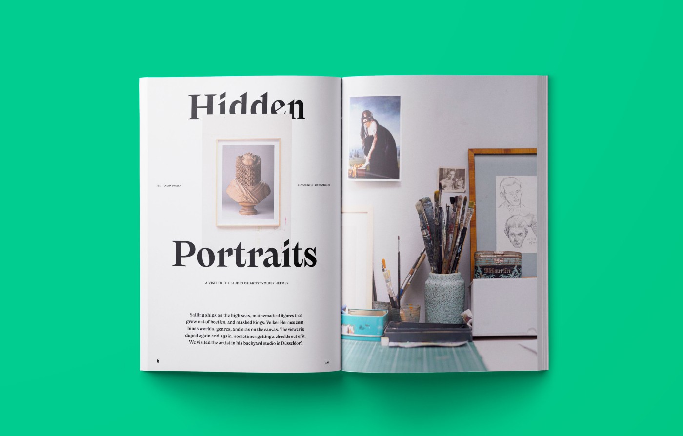 Slider verschiedener Doppelseiten Mockups - Einblick in THE DORF THE MAG 5 und 6 auf gr&uuml;nem Hintergrund